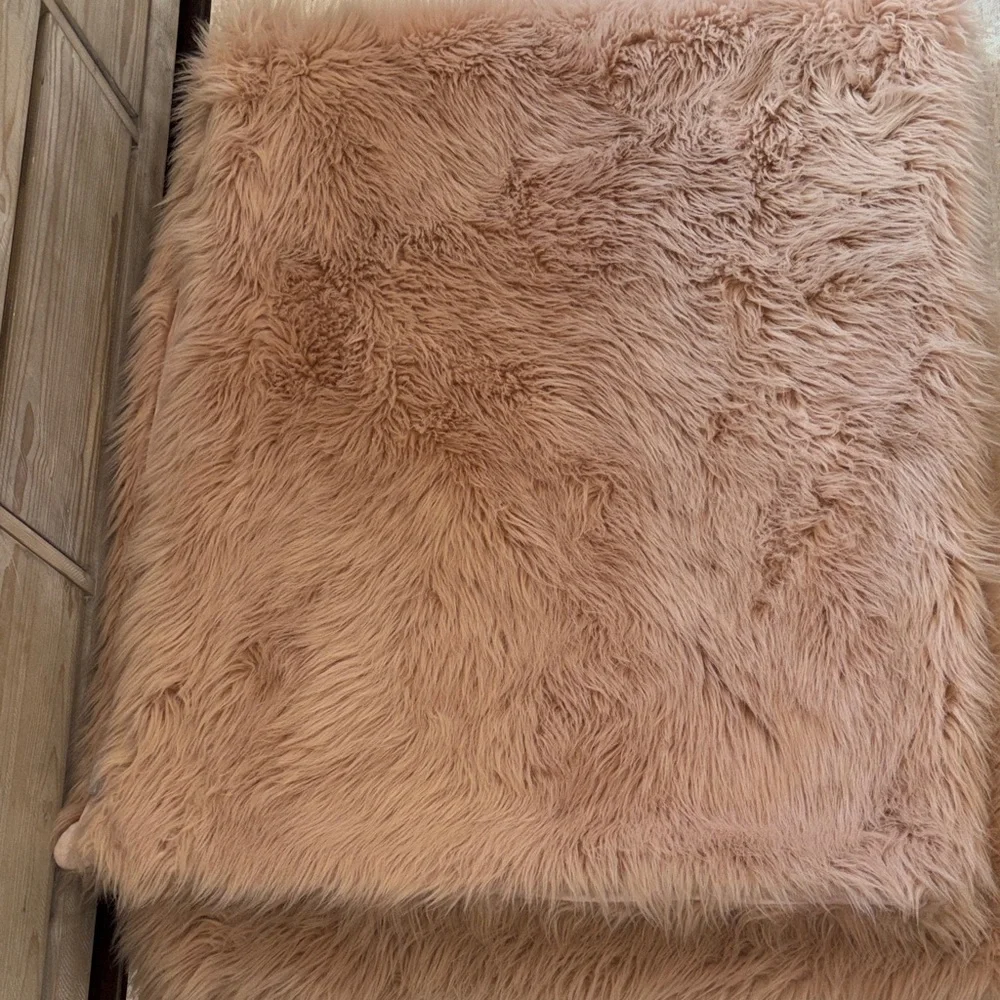 Restoration Hardware KASHMIR FAUX FUR BED THROW dusty pink